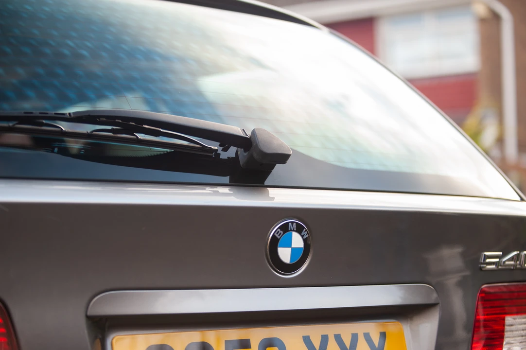 2003 BMW E39 540i - Image 29 of 31