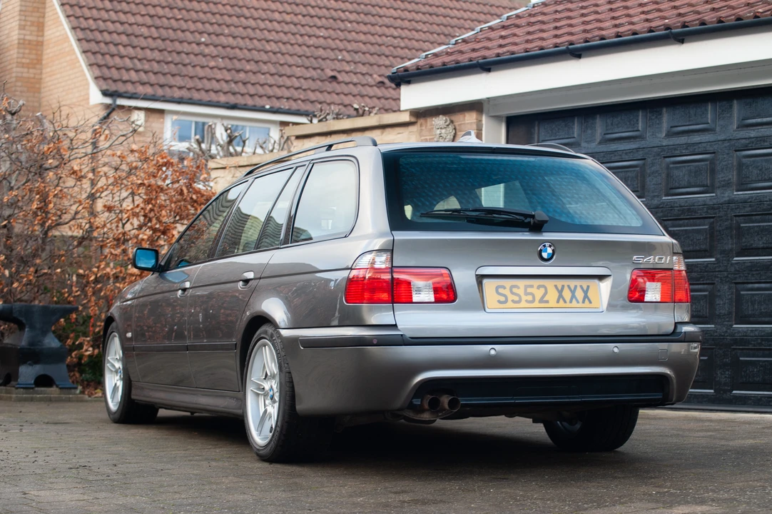 2003 BMW E39 540i - Image 7 of 31
