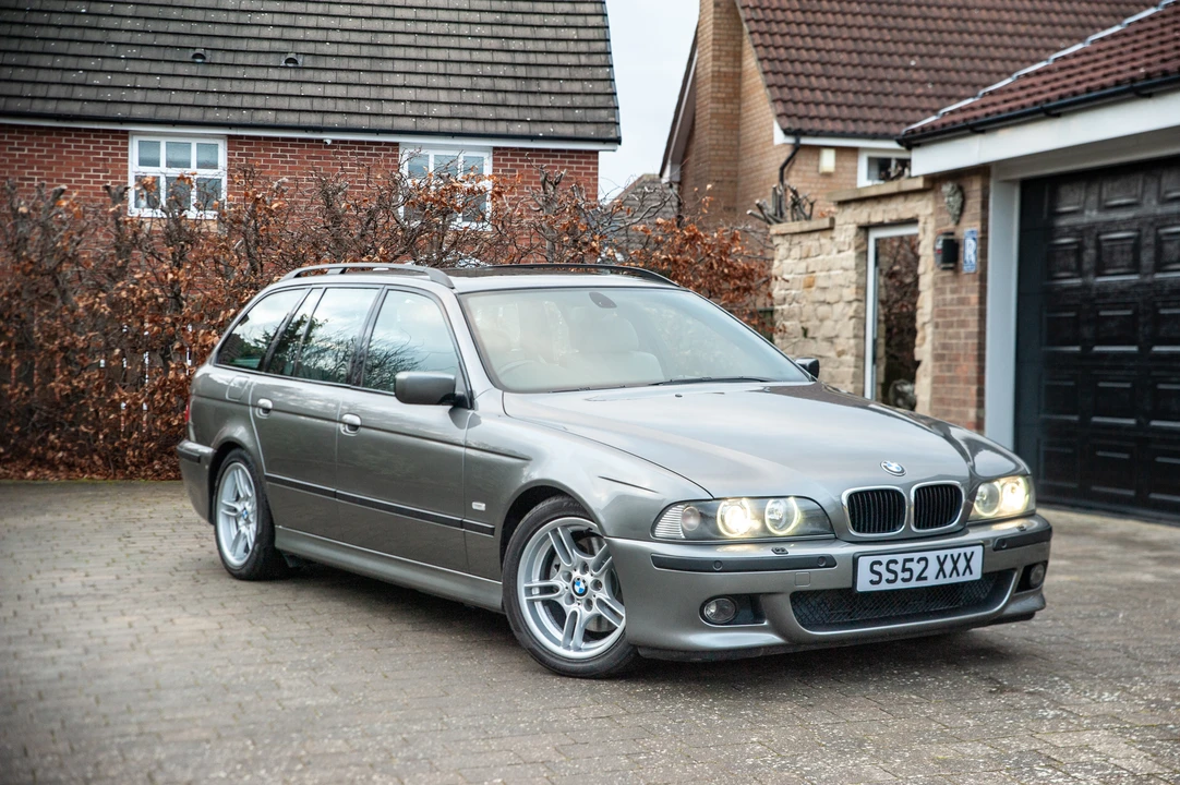 2003 BMW E39 540i - Image 11 of 31