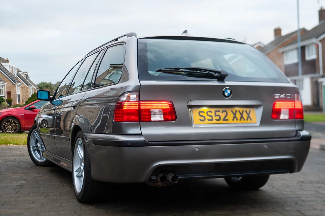 2003 BMW E39 540i - Image 12 of 31