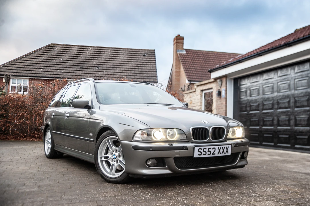 2003 BMW E39 540i - Image 14 of 31