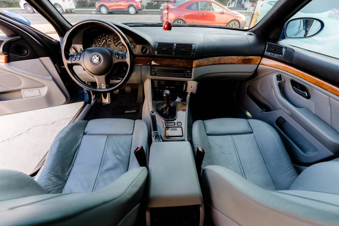 2003 BMW E39 540i - Image 6 of 21