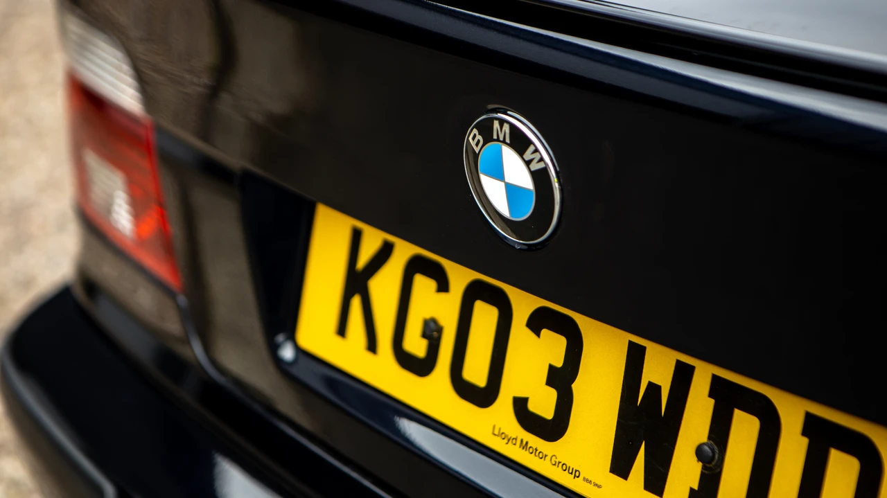 2003 BMW E39 M5 - Image 15 of 31