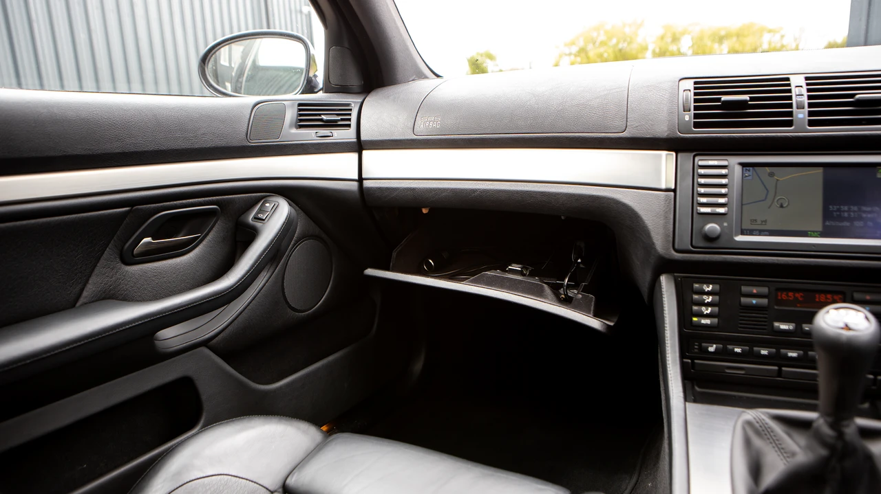 2003 BMW E39 M5 - Image 28 of 31