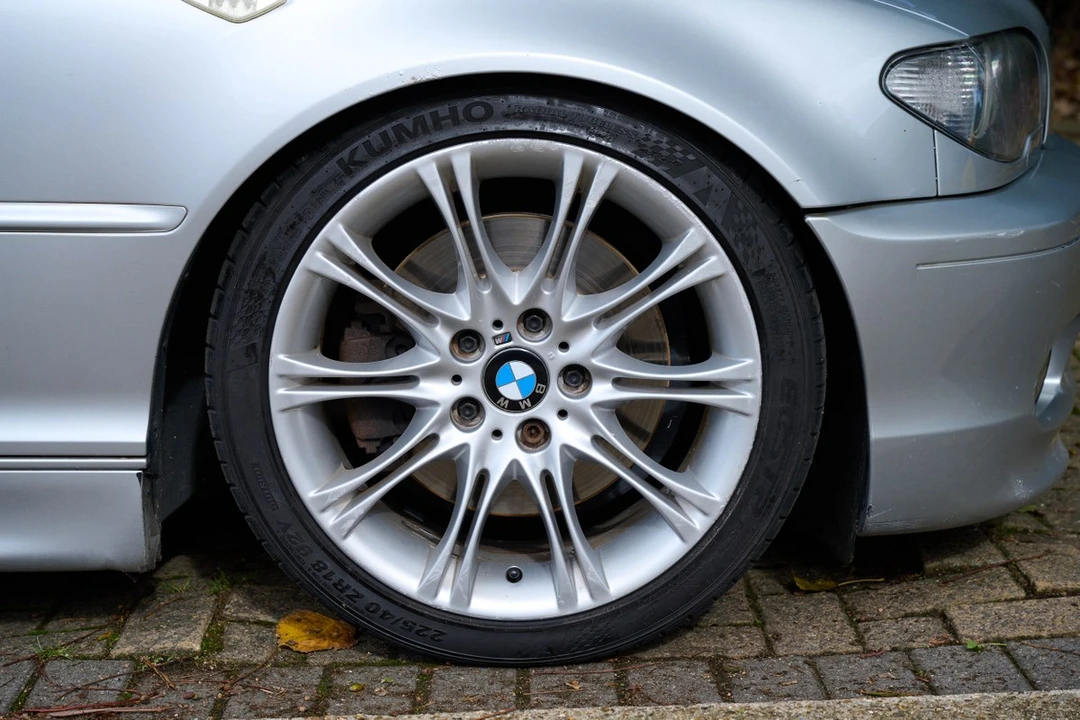 2003 BMW E46 330i & 330Ci - Image 18 of 30