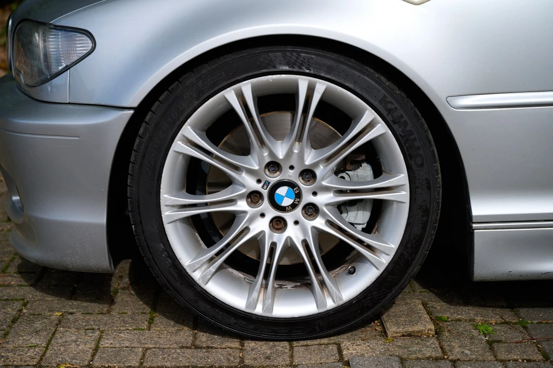 2003 BMW E46 330i & 330Ci - Image 19 of 30