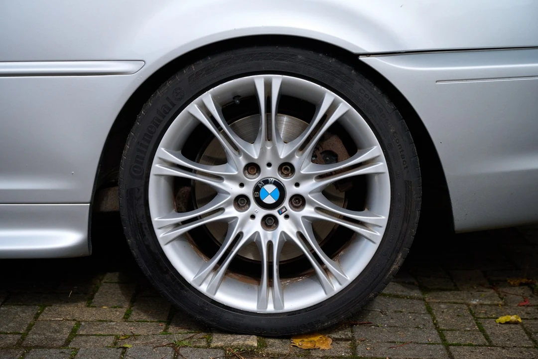 2003 BMW E46 330i & 330Ci - Image 20 of 30
