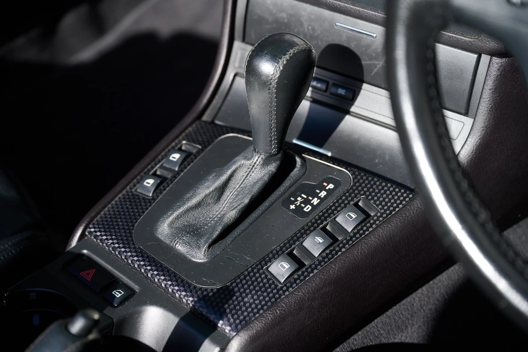 2003 BMW E46 330i & 330Ci - Image 25 of 30