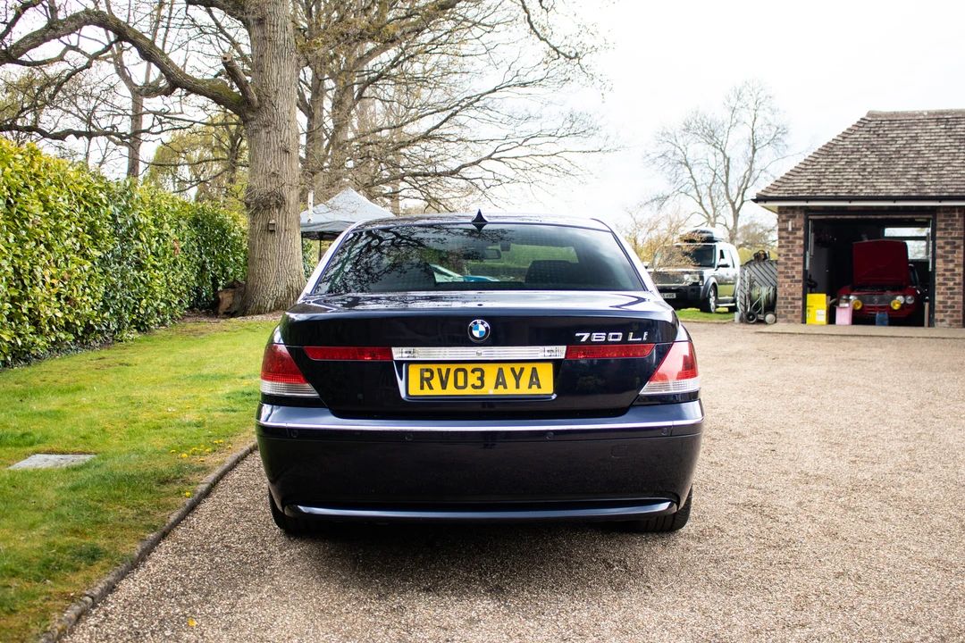 2003 BMW E65/E66 750i & 760i Sedan - Image 19 of 31