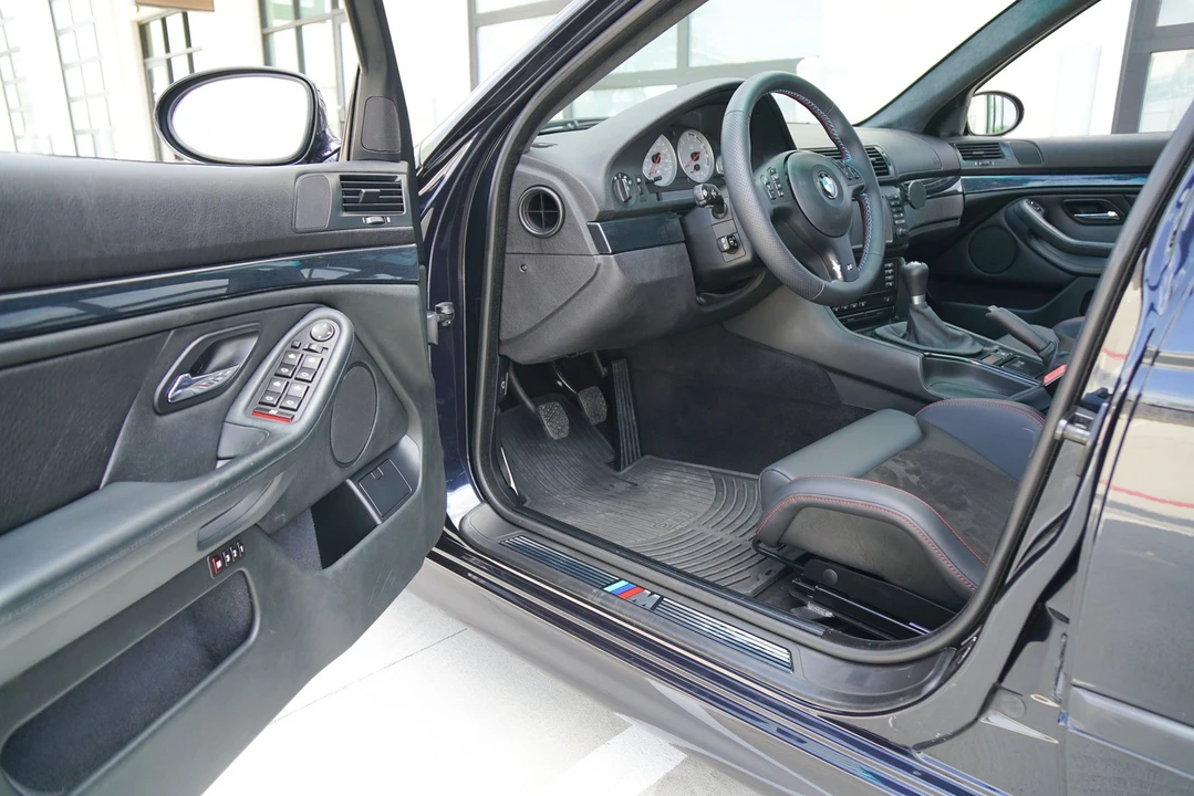 2003 BMW E39 M5 - Image 14 of 31