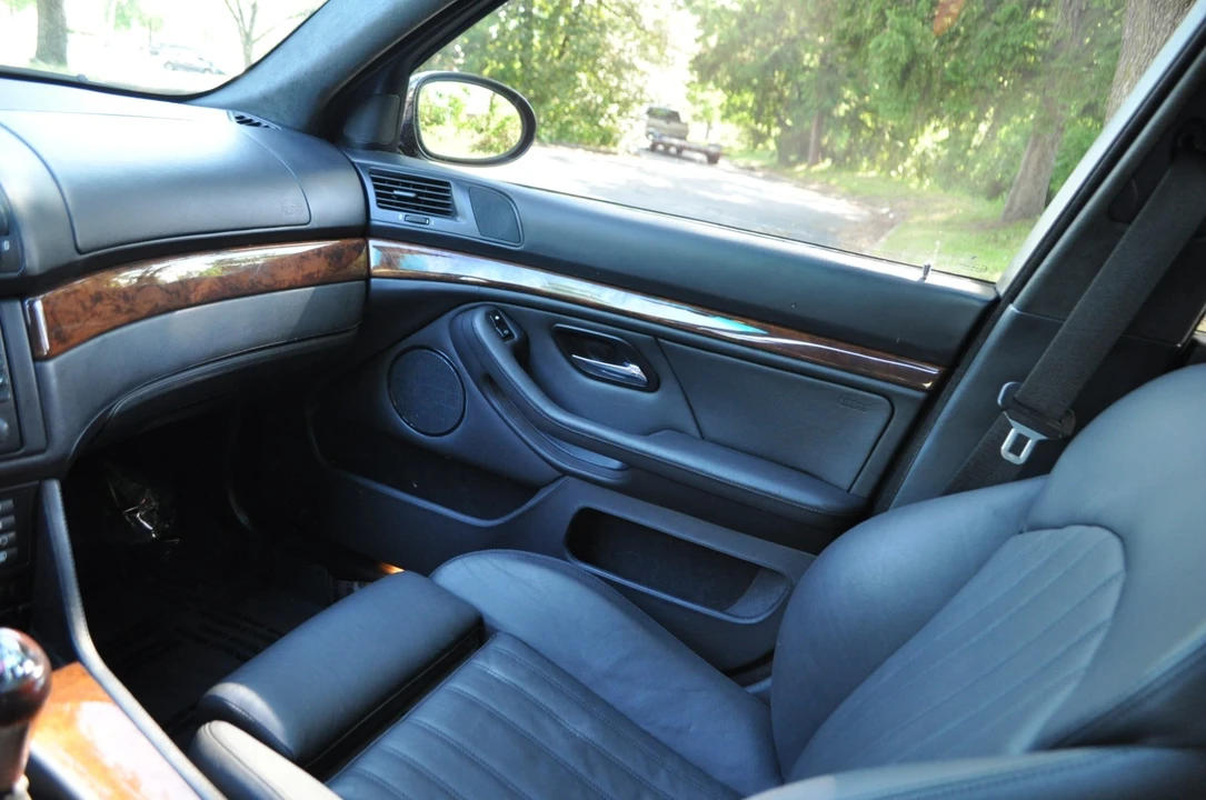 2003 BMW E39 M5 - Image 12 of 31