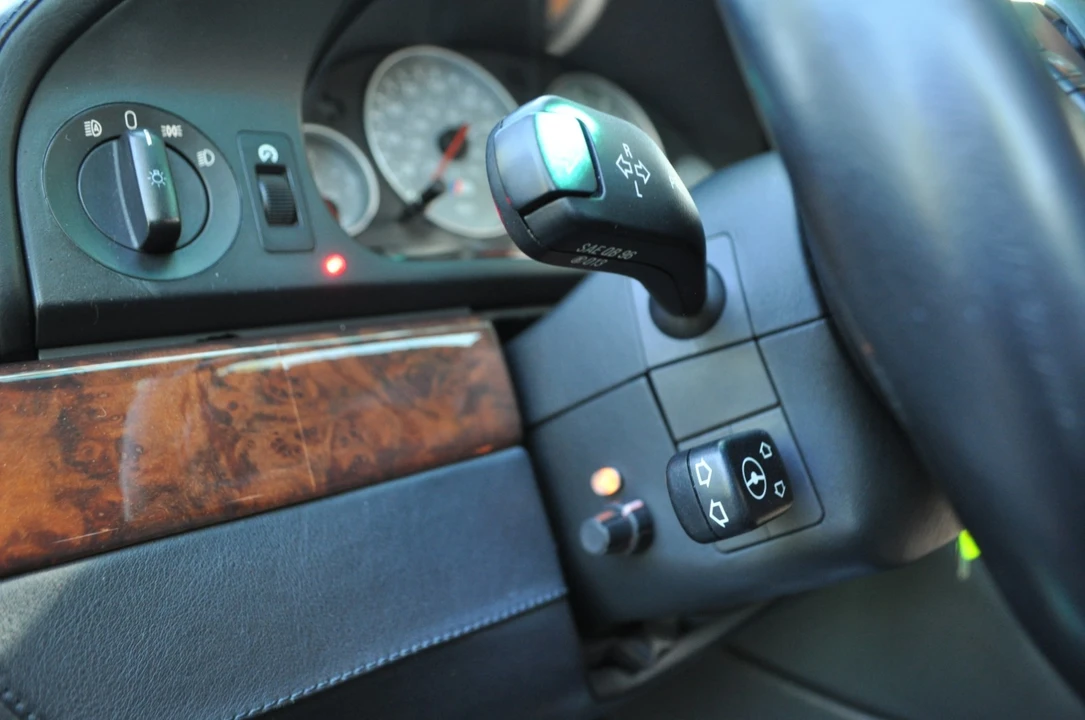 2003 BMW E39 M5 - Image 18 of 31