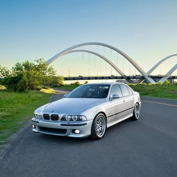 2003 BMW M5