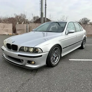 2003 BMW M5