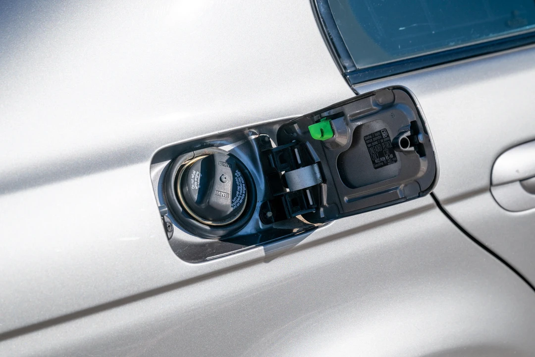 2003 BMW E39 M5 - Image 15 of 31