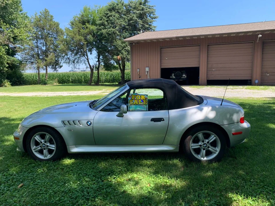 2002 BMW Z3 - Image 7 of 7