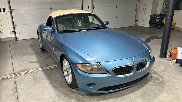 2003 BMW Z4 2.5i Roadster