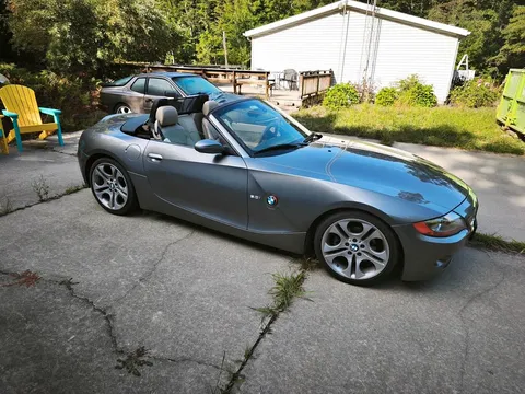 2003 BMW Z4 3.0i Roadster 2D