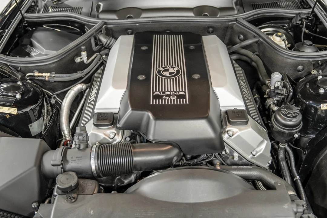 2003 BMW Z8 - Image 11 of 21