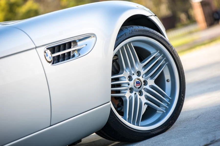 2003 BMW Z8 - Image 9 of 12