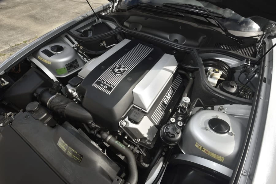 2003 BMW Z8 - Image 29 of 31