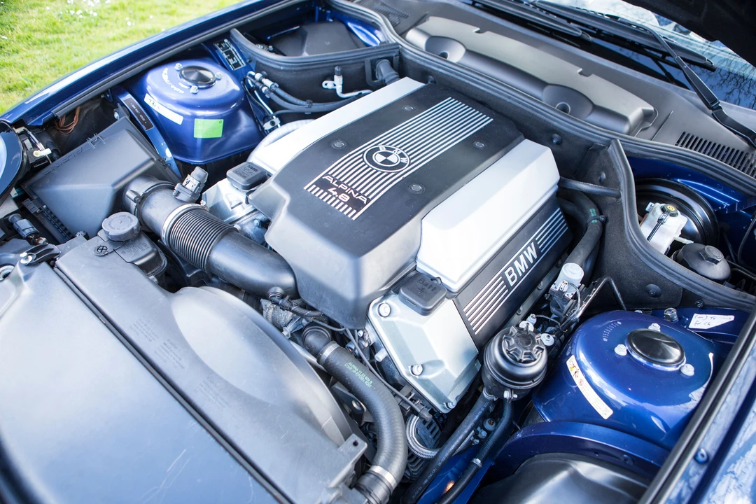 2003 BMW Z8 - Image 15 of 31