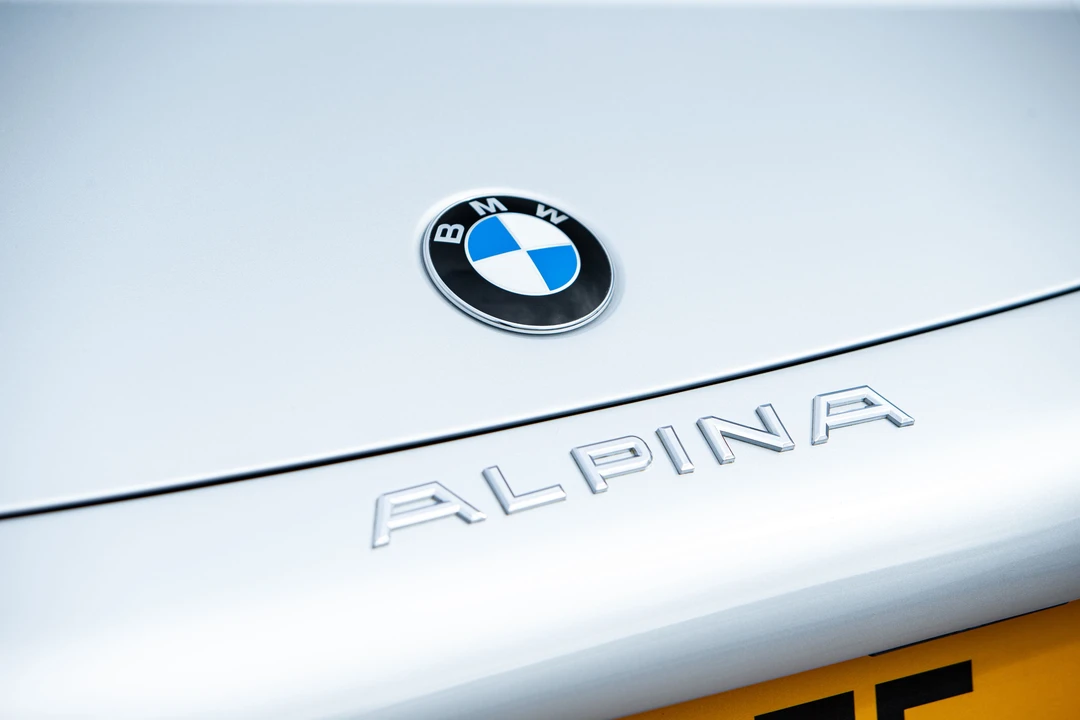 2003 BMW Z8 - Image 24 of 31