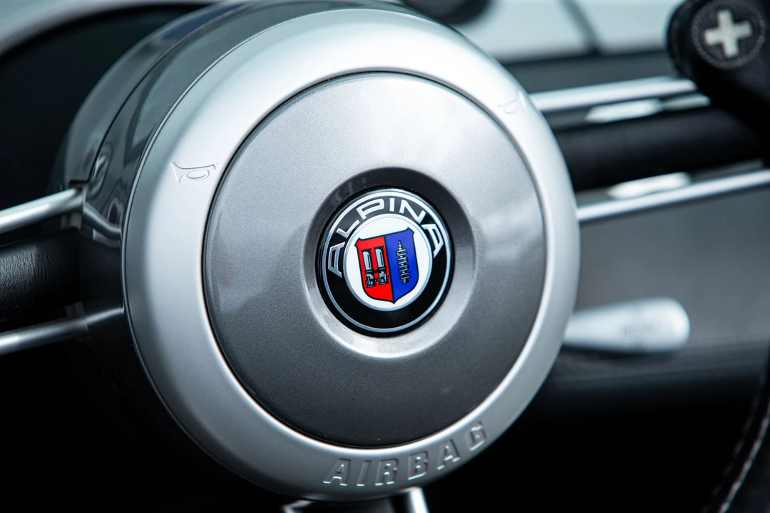 2003 BMW Z8 - Image 20 of 31