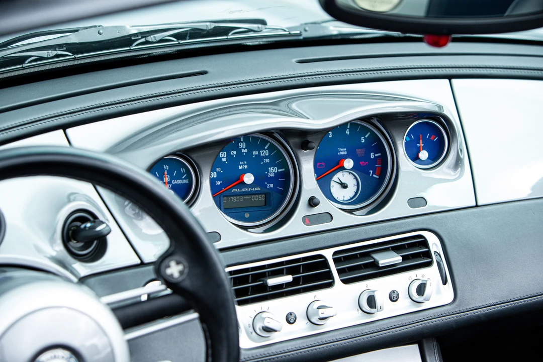 2003 BMW Z8 - Image 16 of 31
