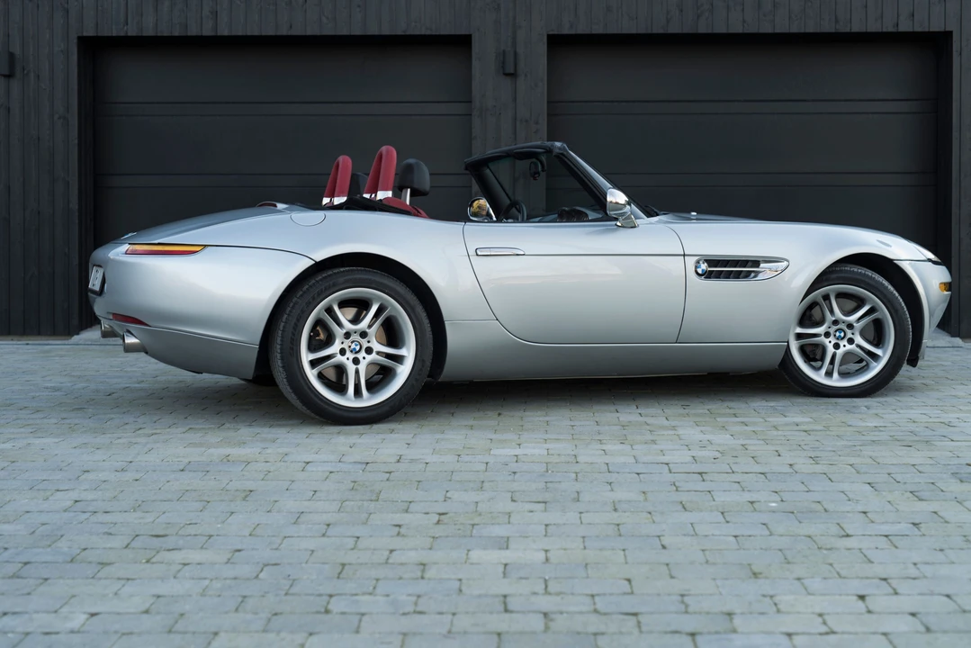 2003 BMW Z8 - Image 17 of 31