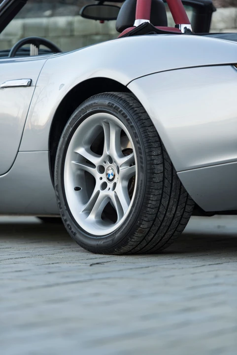2003 BMW Z8 - Image 21 of 31