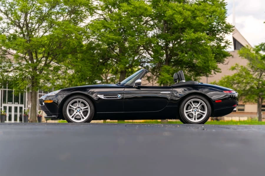 2003 BMW Z8 - Image 2 of 31