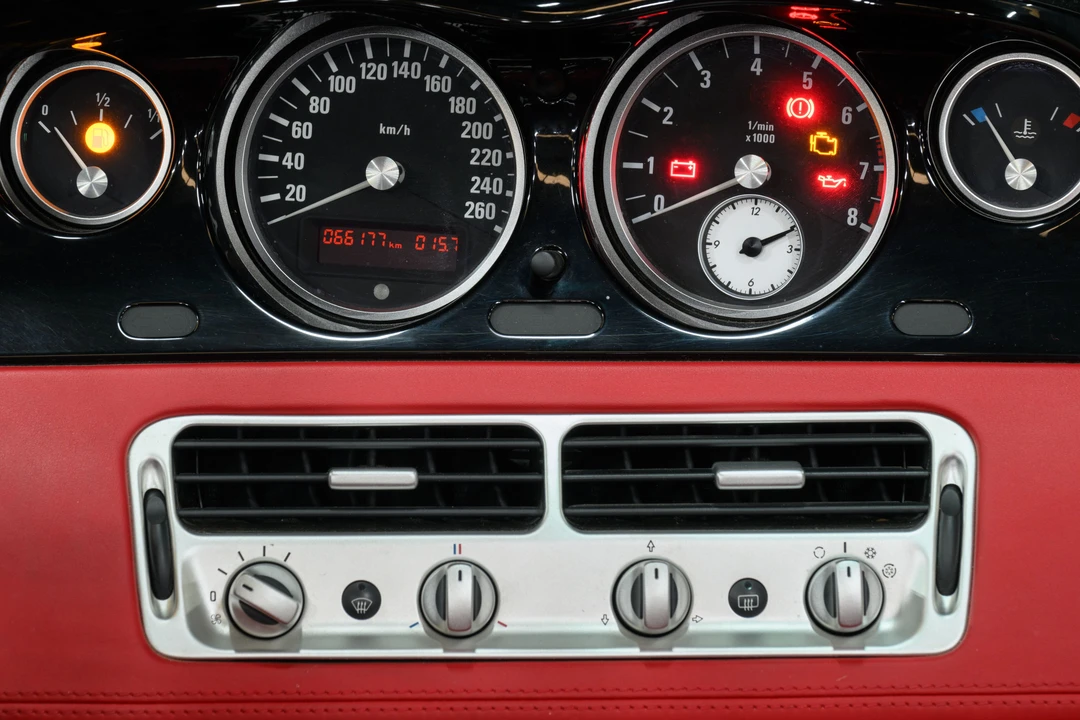 2003 BMW Z8 - Image 22 of 31