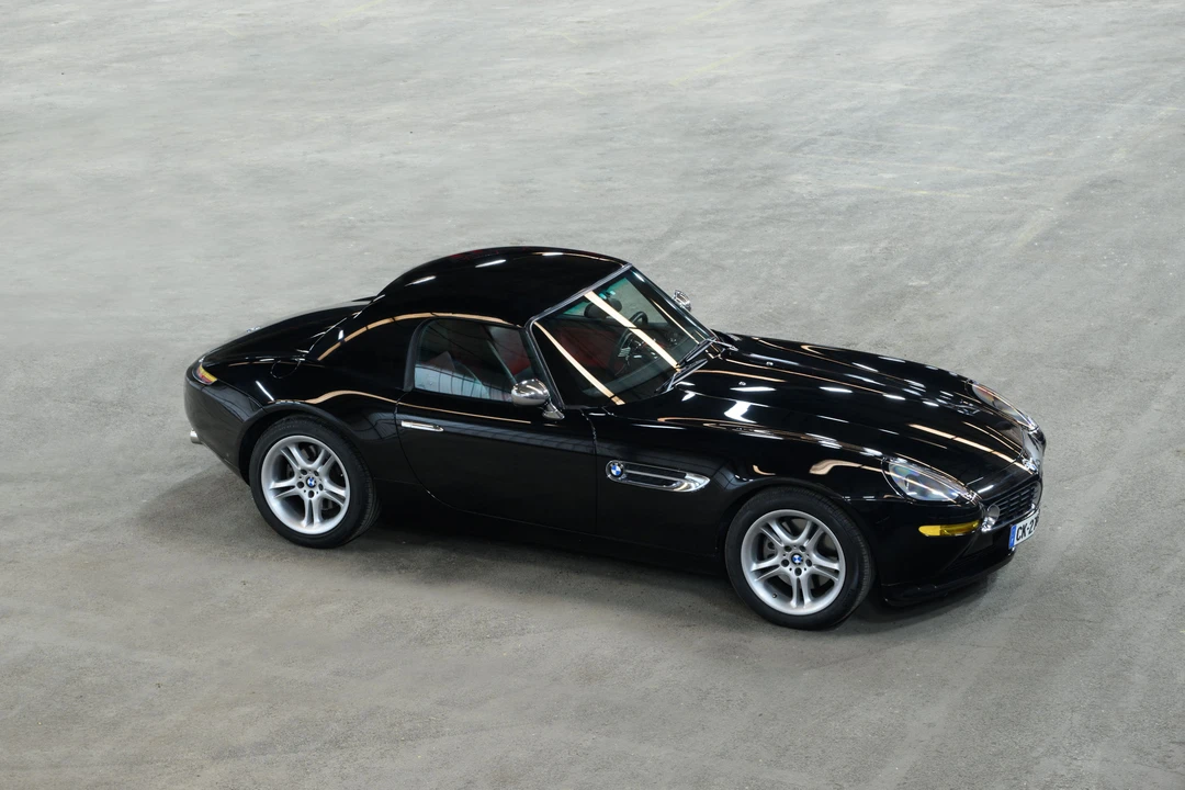 2003 BMW Z8 - Image 14 of 31