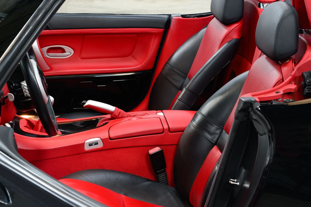 2003 BMW Z8 - Image 25 of 31