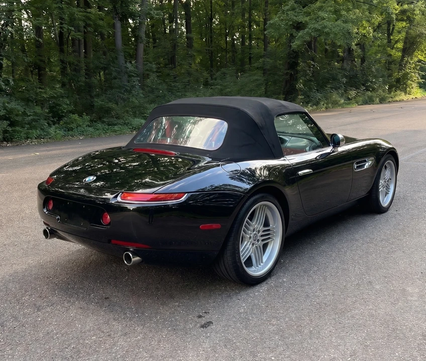 2003 BMW Z8 - Image 11 of 31