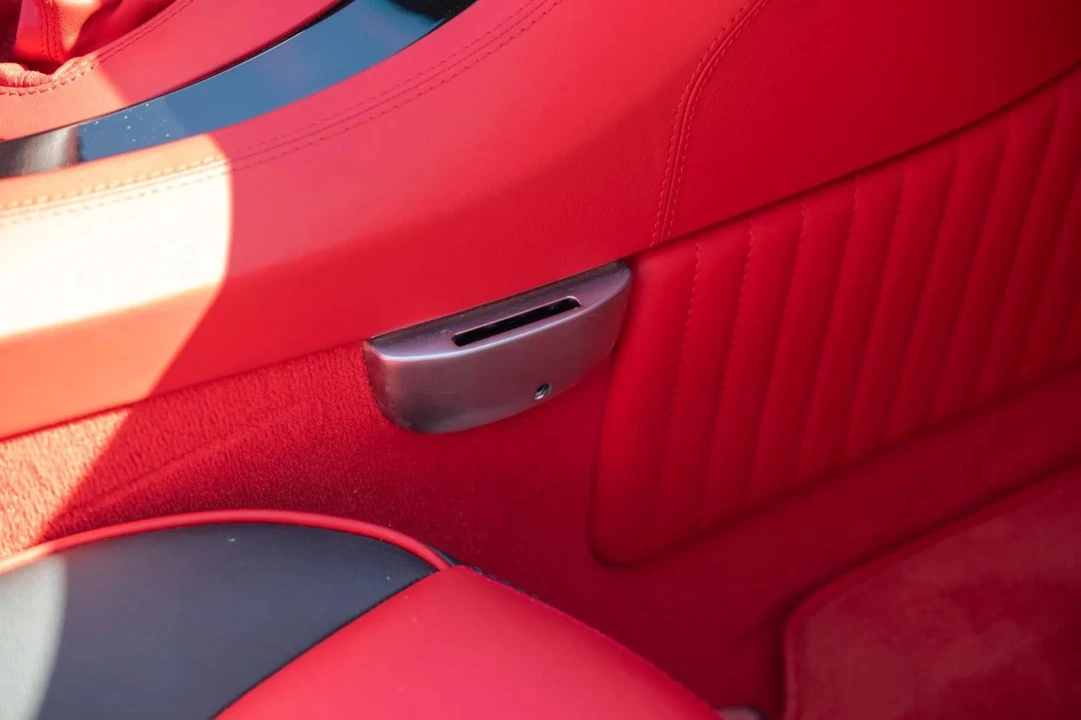 2003 BMW Z8 - Image 28 of 31