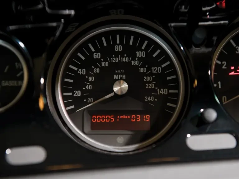 2003 BMW Z8 - Image 14 of 20