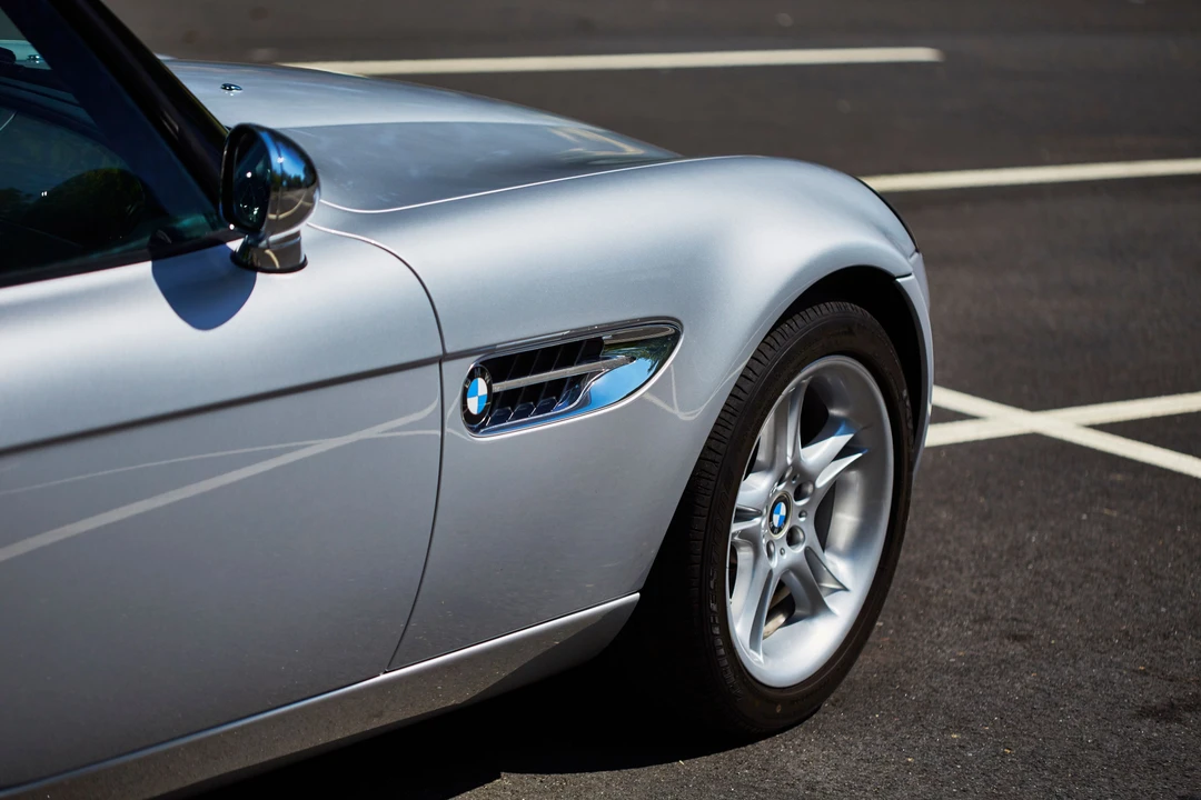 2003 BMW Z8 - Image 30 of 31