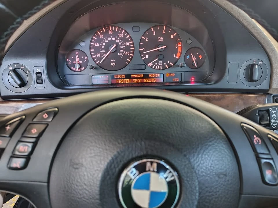 2003 BMW E39 540i - Image 3 of 3