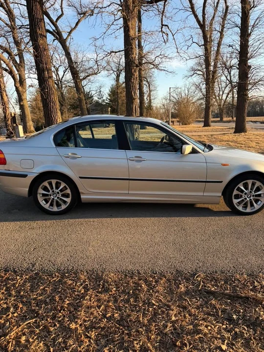 2003 BMW E46 330i & 330Ci - Image 3 of 20