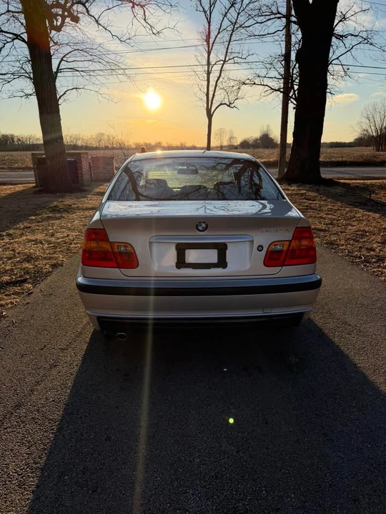2003 BMW E46 330i & 330Ci - Image 4 of 20