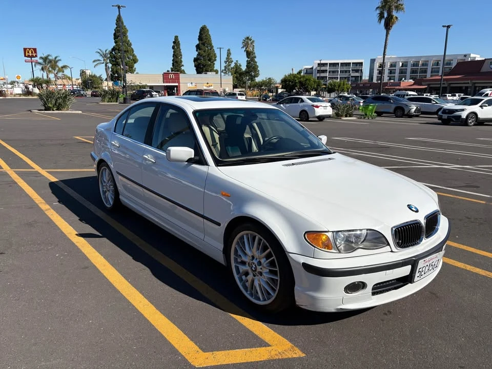 2003 BMW E46 330i & 330Ci - Image 2 of 4