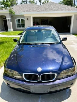 2003 BMW 325i Sedan