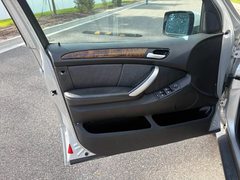 2003 BMW E53 X5 - Image 11 of 19