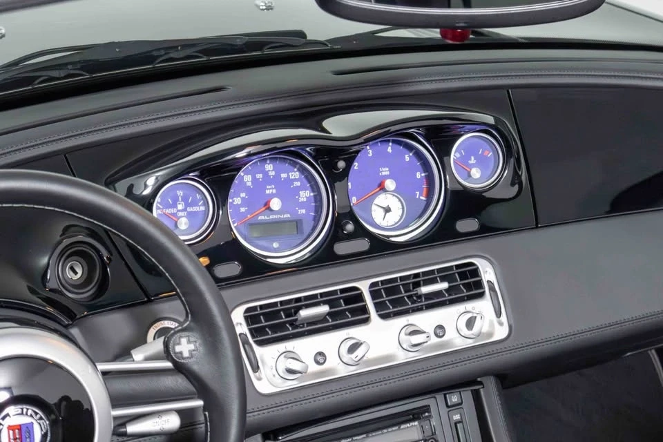 2003 BMW Z8 - Image 15 of 20