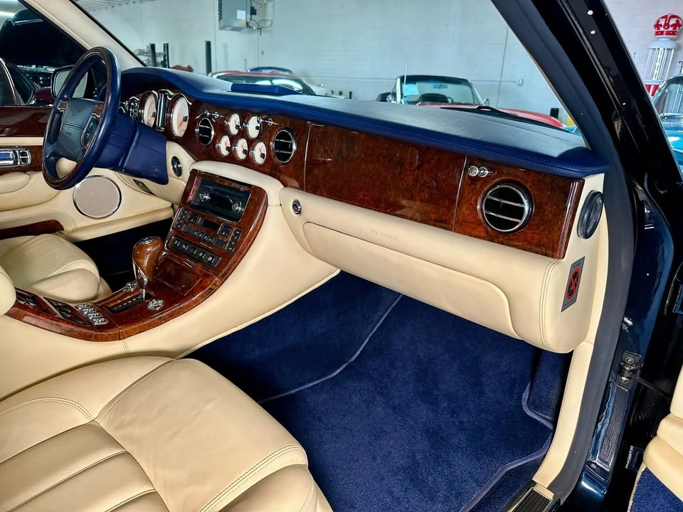 2003 Bentley Arnage R & RL - Image 10 of 20