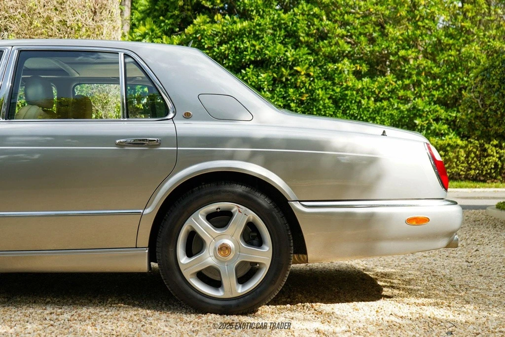 2003 Bentley Arnage R & RL - Image 5 of 12