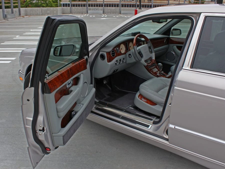 2003 Bentley Arnage R & RL - Image 4 of 12
