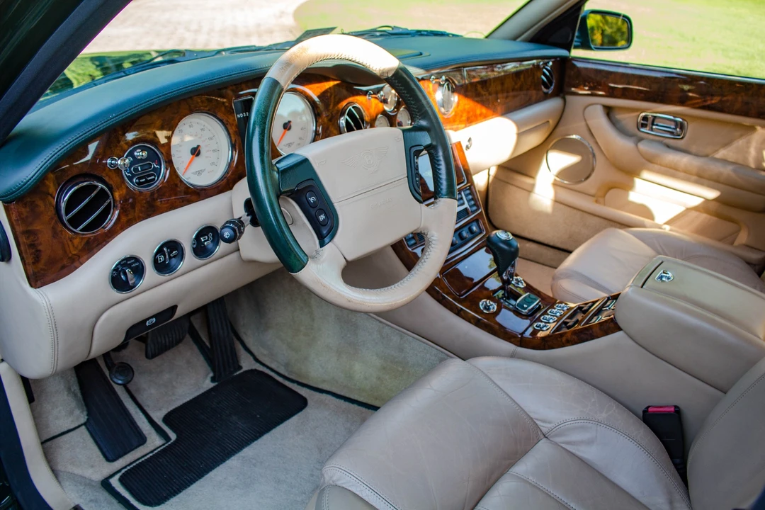 2003 Bentley Arnage R & RL - Image 30 of 31